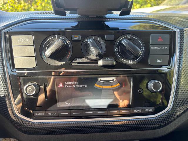 VOLKSWAGEN up! usata, con ESP