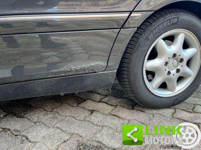 MERCEDES-BENZ C 200 usata, con Pneumatici quattro stagioni