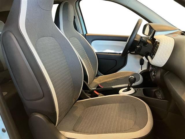 RENAULT Twingo usata, con Controllo automatico clima