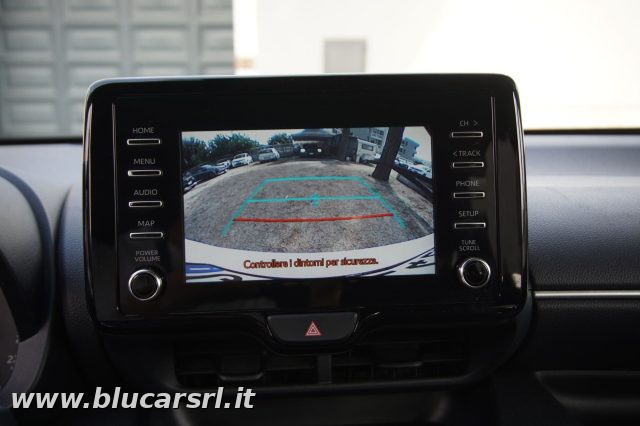 TOYOTA Yaris usata 13