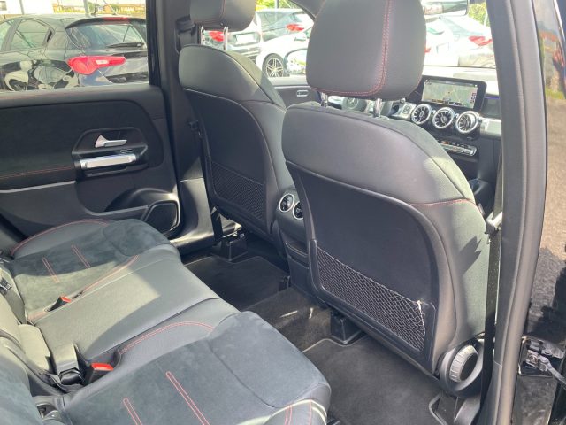 MERCEDES-BENZ GLB 200 usata, con Sistema di navigazione