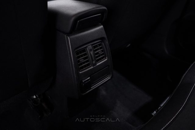 RENAULT Captur usata, con Luci diurne LED