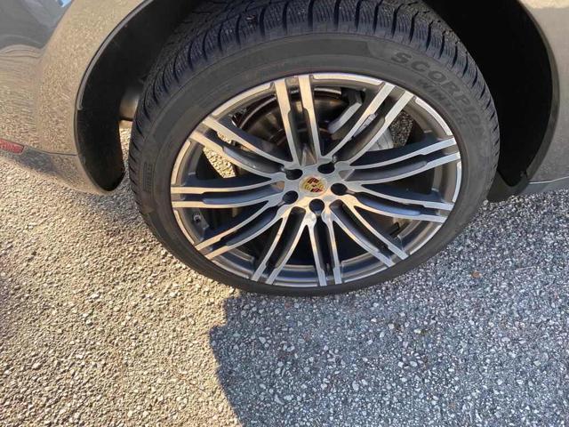 PORSCHE Macan usata, con Volante multifunzione