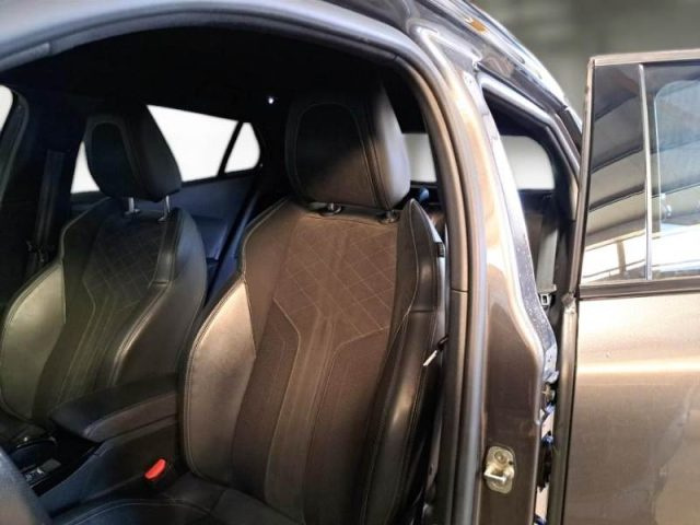 PEUGEOT 2008 usata, con Airbag testa
