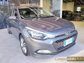 HYUNDAI i20 usata, con Airbag laterali