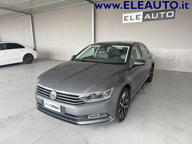 VOLKSWAGEN Passat usata, con Airbag laterali