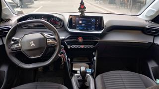 PEUGEOT 208 usata, con USB