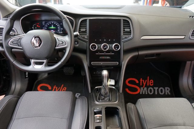 RENAULT Megane usata, con Alzacristalli elettrici