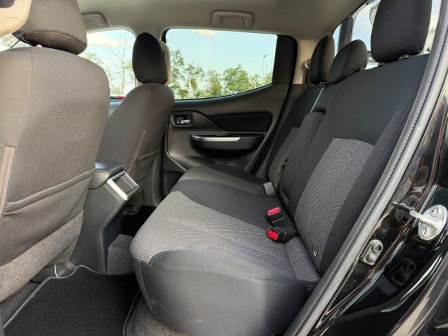 MITSUBISHI L200 usata, con Telecamera per parcheggio assistito