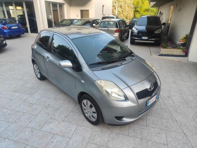 TOYOTA Yaris usata, con Airbag