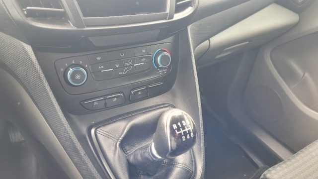 FORD Transit Connect usata, con USB