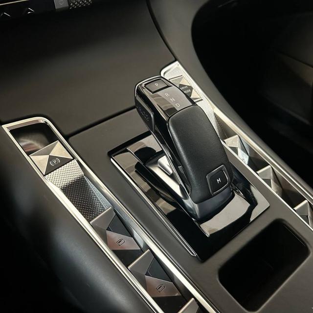 DS AUTOMOBILES DS 7 usata, con Portellone posteriore elettrico