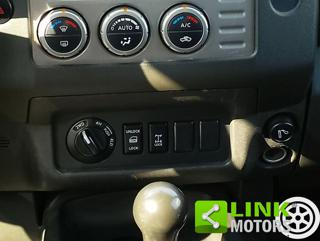 NISSAN Navara usata, con MP3