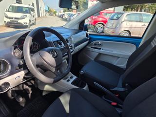 VOLKSWAGEN up! usata, con USB