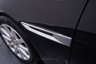 JAGUAR XE usata, con Sensore di luce