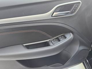 MG ZS usata, con USB