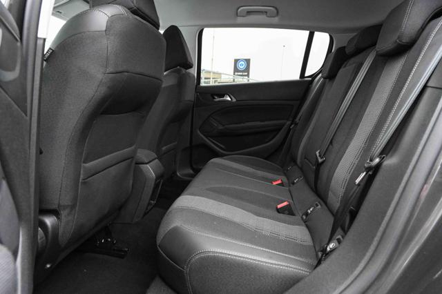 PEUGEOT 308 usata, con Park Distance Control