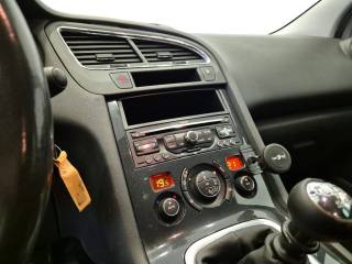 PEUGEOT 5008 usata, con Vivavoce