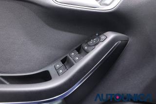 FORD Fiesta usata, con Specchietti laterali elettrici