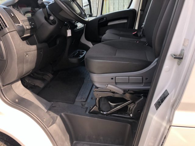 OPEL Movano usata, con Autoradio digitale