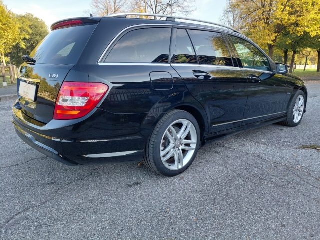 MERCEDES-BENZ C 220 usata, con Boardcomputer