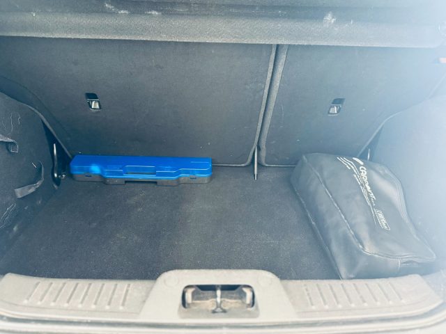 FORD Fiesta usata, con ESP