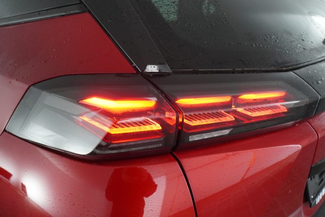 PEUGEOT 2008 usata 15