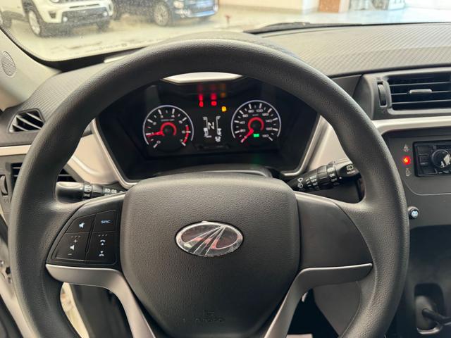 MAHINDRA KUV100 usata, con Controllo trazione