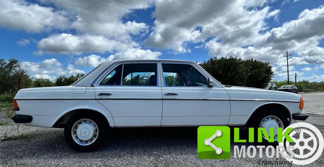MERCEDES-BENZ 200 usata 11