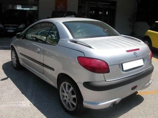 PEUGEOT 206 usata, con Chiusura centralizzata
