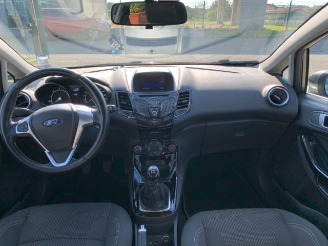 FORD Fiesta usata, con ESP