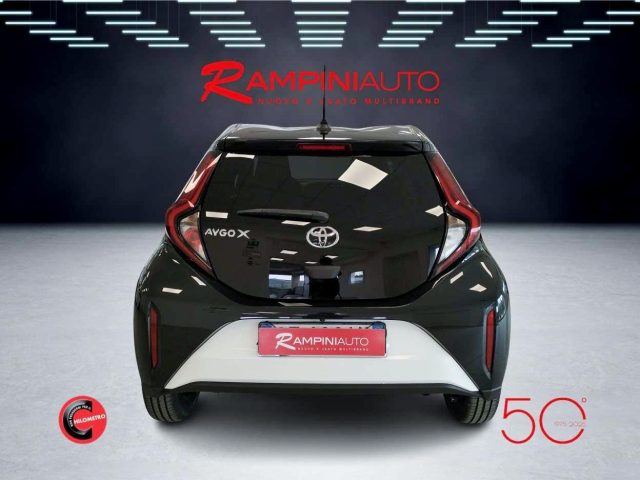 TOYOTA Aygo X usata 8