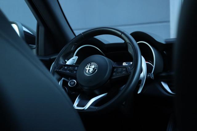 ALFA ROMEO Stelvio usata, con Leve al volante