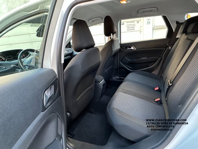 PEUGEOT 308 usata, con Autoradio