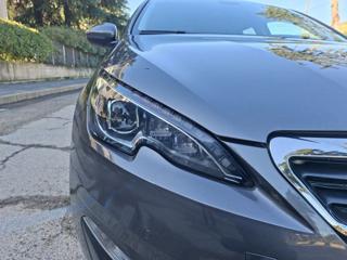 PEUGEOT 308 usata, con Volante in pelle