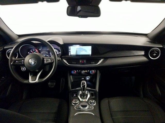 ALFA ROMEO Stelvio usata, con Cerchi in lega