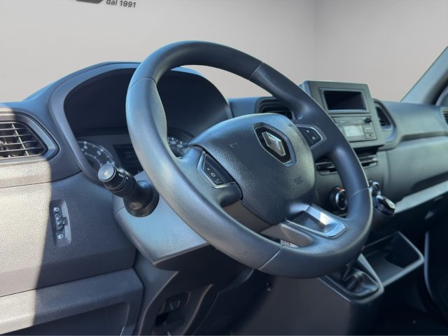 RENAULT Master usata, con Autoradio digitale