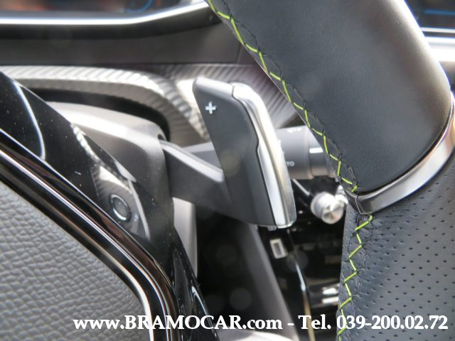 PEUGEOT 208 usata, con Sistema di navigazione
