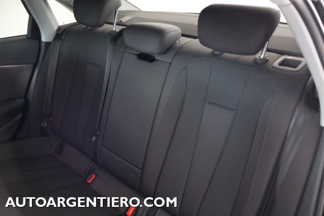 AUDI A4 usata, con Specchietti laterali elettrici