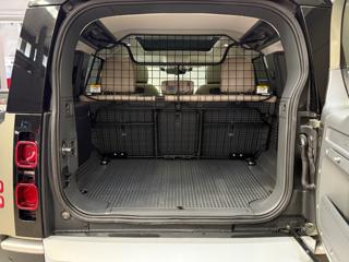 LAND ROVER Defender usata, con USB