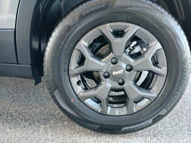 JEEP Avenger usata, con Controllo automatico clima