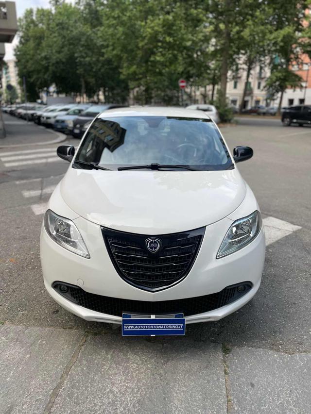 LANCIA Ypsilon usata, con Airbag