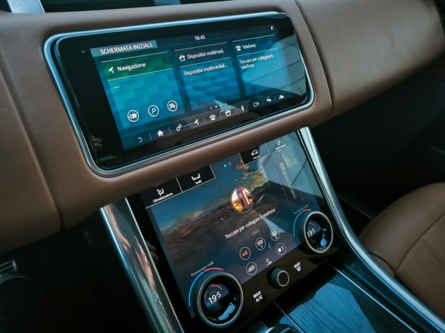 LAND ROVER Range Rover Sport usata, con Autoradio