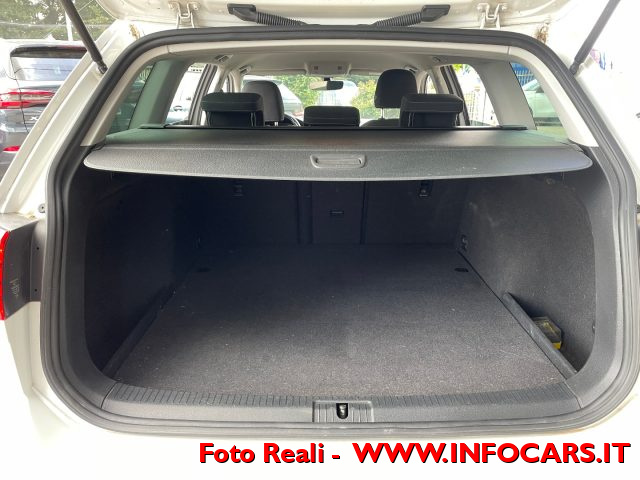 VOLKSWAGEN Golf Variant usata, con Bracciolo