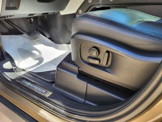 LAND ROVER Defender usata, con Climatizzatore