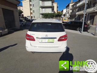 MERCEDES-BENZ B 200 usata 5