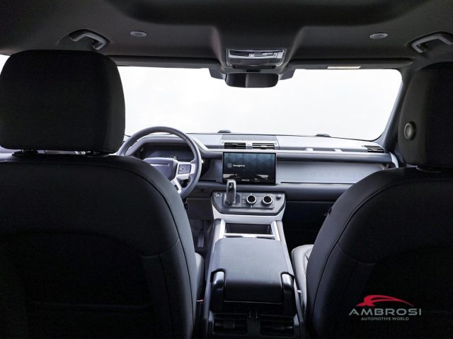 LAND ROVER Defender usata 8