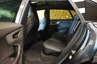 AUDI Q8 usata 24