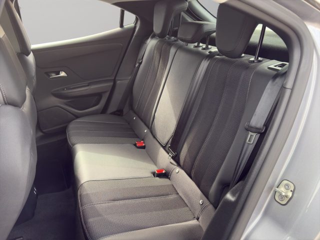 OPEL Mokka usata, con Hill holder