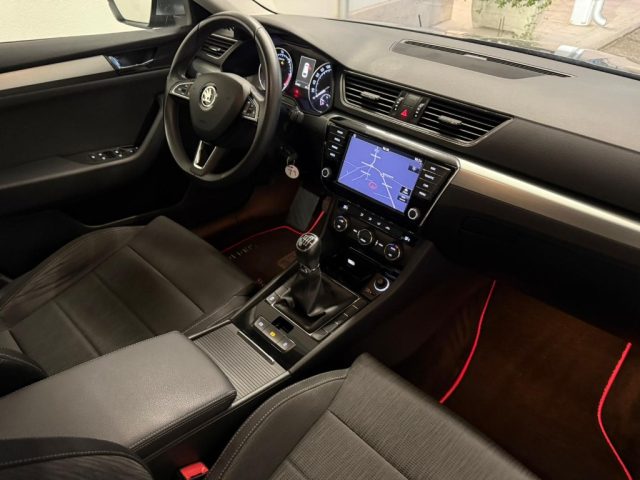 SKODA Superb usata, con Controllo trazione